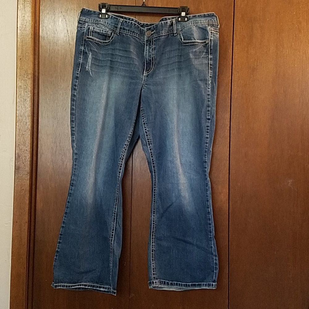 Maurices Original Bootcut 26 Short